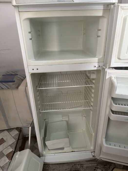 Продам холодильник