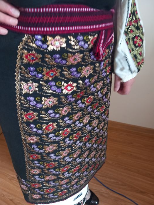 Costum național damă