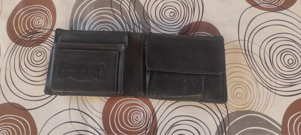 Мъжки портфейли- естествена кожа