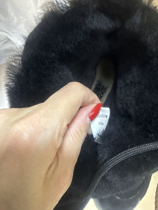 Женские  замшевые черные ботинки