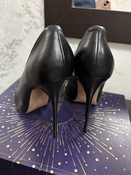 Туфли от бренда Basconi