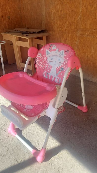 Детский стульчик для кормления