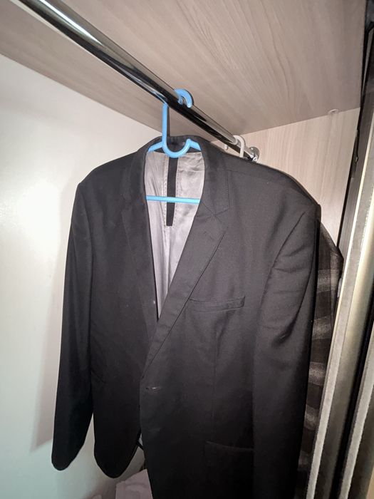 Костьюм пиджак черная