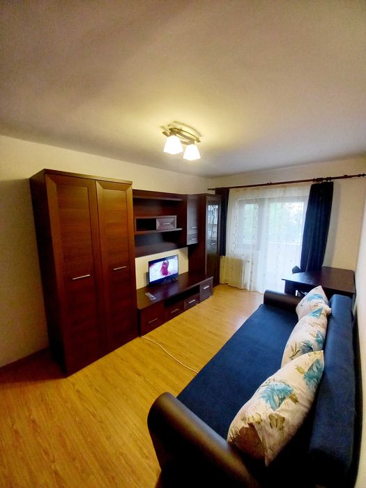 Inchiriez apartament 2 camere, decomandat, Etaj 2, Oituz/Marinex