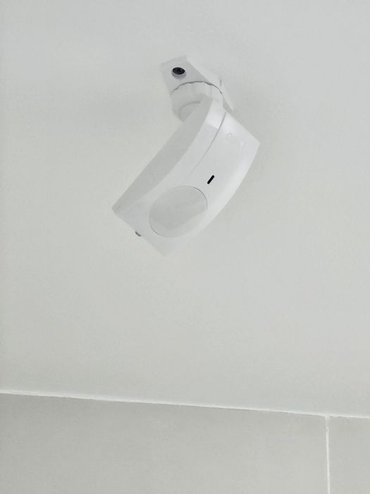 Команда монтажников к Вашим услугам. B2B, B2C