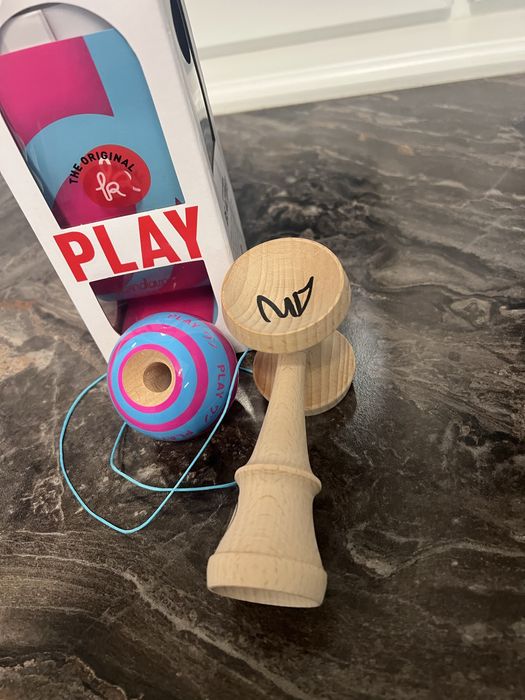 Kendama Europe play
