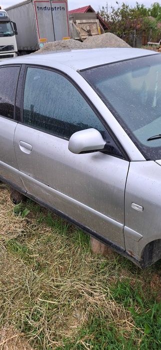 AUDI A4 2001 — imagine 3