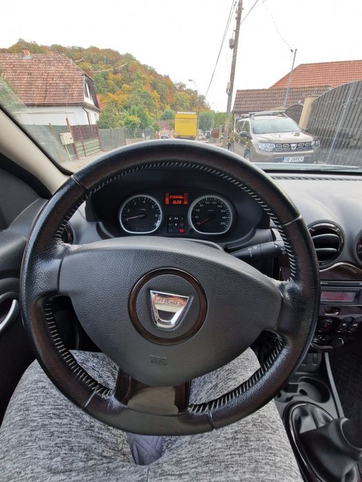 Vând Dacia Duster ,1.6  benzina  an 2012