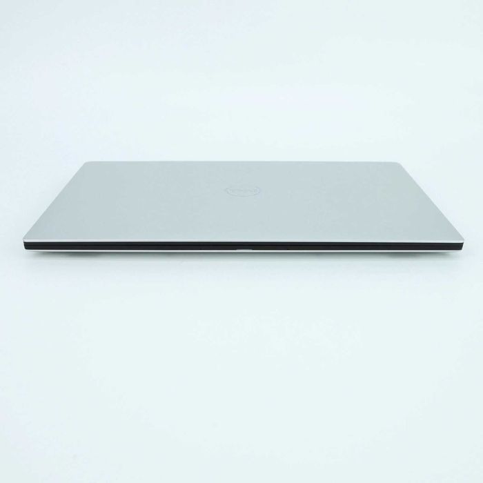 Лаптоп Dell 5540 i7-9750H 32GB 1TB T1000 4K Touch ГАРАНЦИЯ