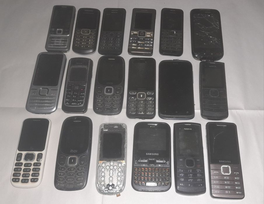 Телефоны на запчасти либо восстановление