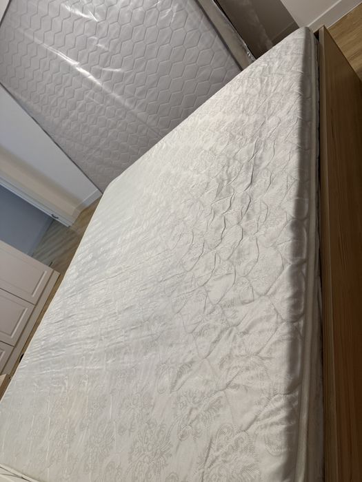 Матрац 180*200см