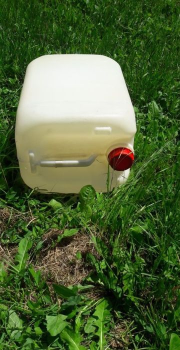 Туби Пластмасови за Нафта/Бензин