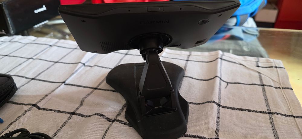 Навигация Garmin Drivesmart 65 7 инча карти за цяла Европа и Турция