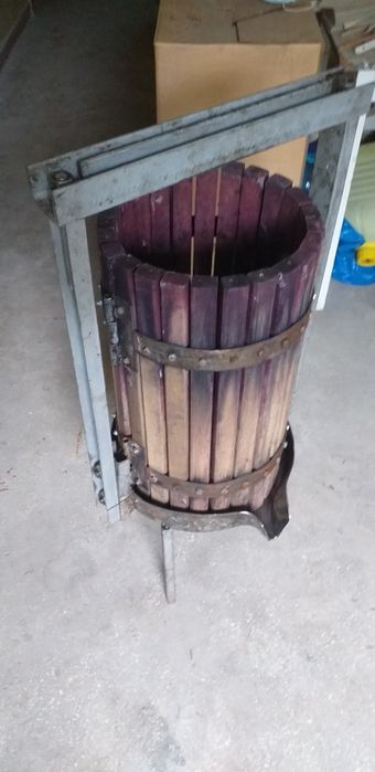 Teasc din lemn de stejar cuva din inox alimentar