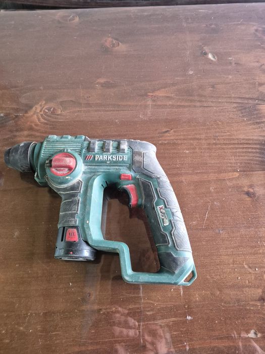 Продавам перфоратор и ударен винтовер