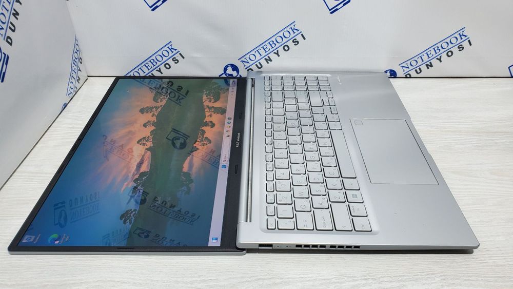 Asus Vivobook 15 OLED