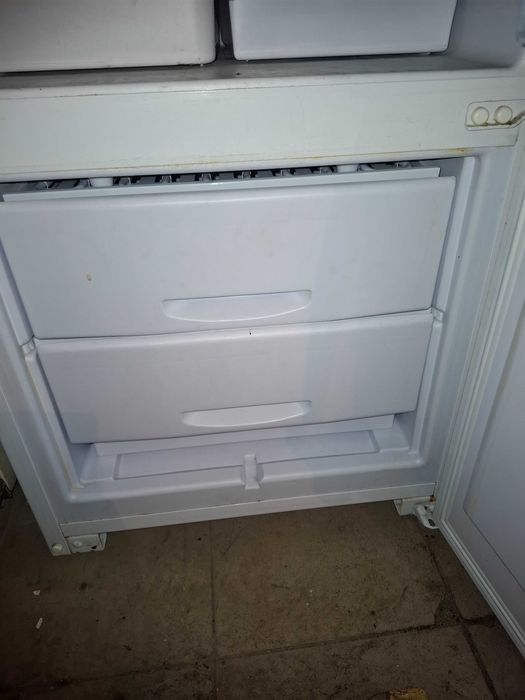 Продам холодильник бирюса