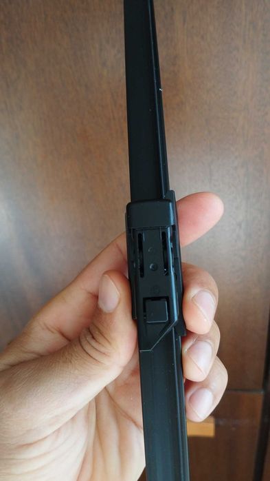 Чистачки за кола Bosch AEROTWIN A297S