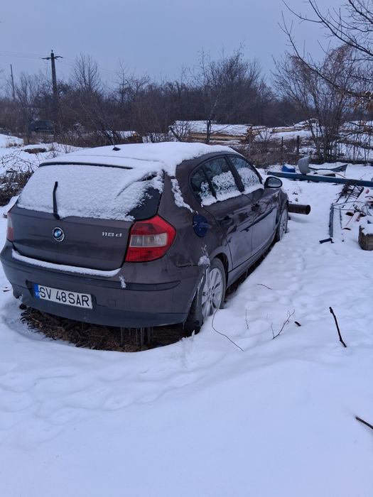 Dau la schimb 3 mașini pe una