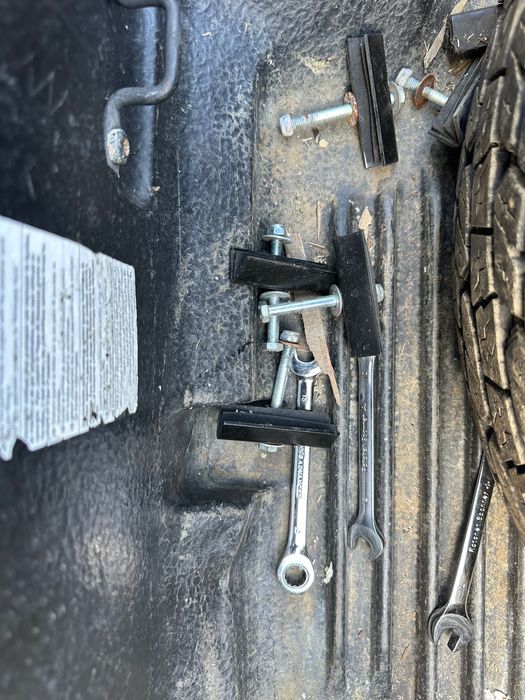 Ford Ranger твърд таван теглич спойлер ролбари броня