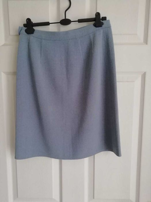 Красивые юбки ( черная и сероголубая) для девушки