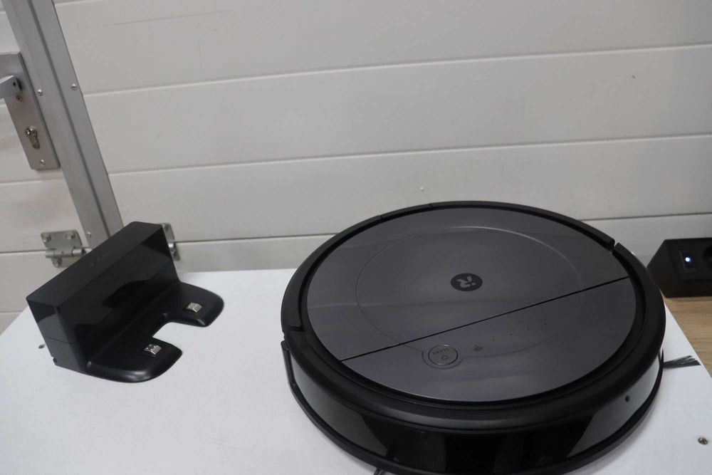 Прахосмукачка робот iRobot Roomba Combo, Mop, App, WiFi