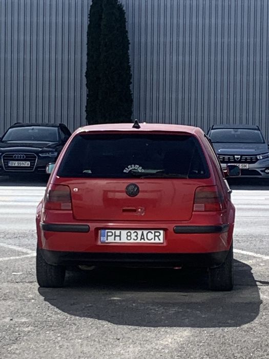Se vinde golf 4