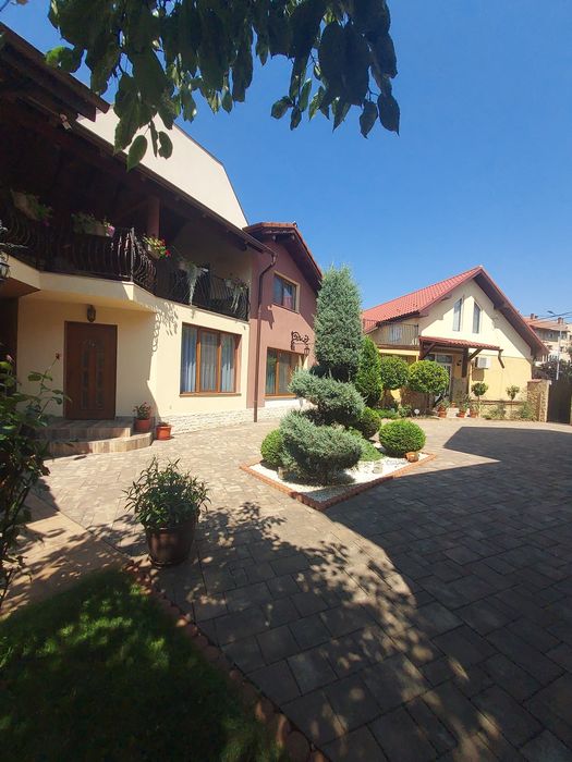 Închiriez locație