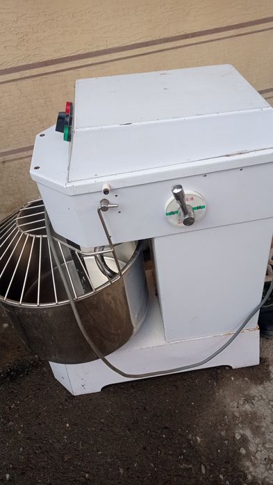 Тестрмешалка 12 кг холати яхши