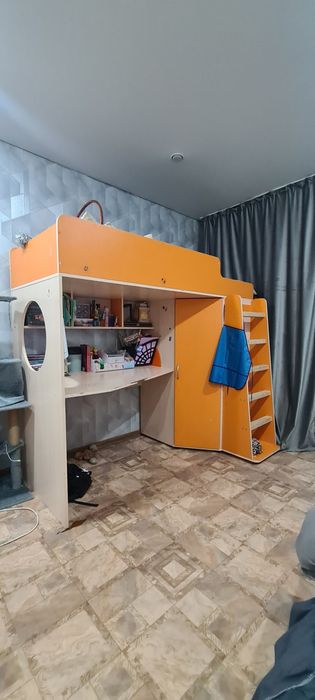 Продам срочно супер детскую кровать чердак б/у в хорошем состоянии