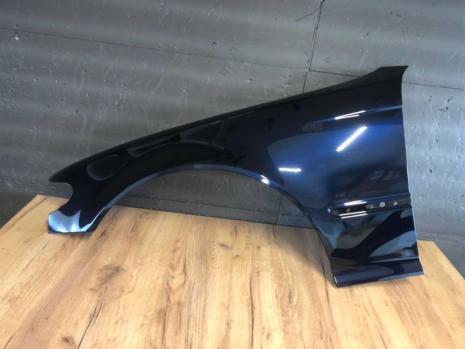 Aripa Fata Stanga BMW E46 An 2002-2005 (416 (Albastru - Negru))