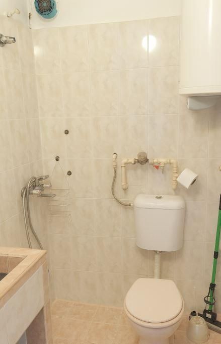 Дава се под наем Едностаен апартамент в Варна, Погреби - 45 кв.м за 225 € - Снимка #3