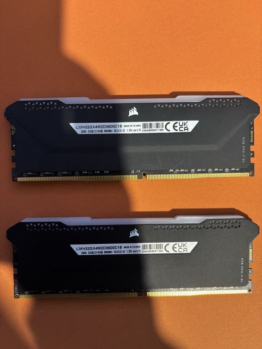 Corsair Vengeance Pro RGB 32GB (2x16)3600mhz DDR4