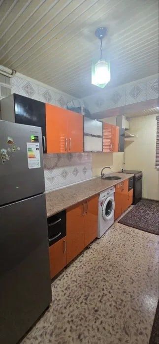 Чиланзар 23 квартал 2/4/5 Кирпичный дом, балкон 2*6