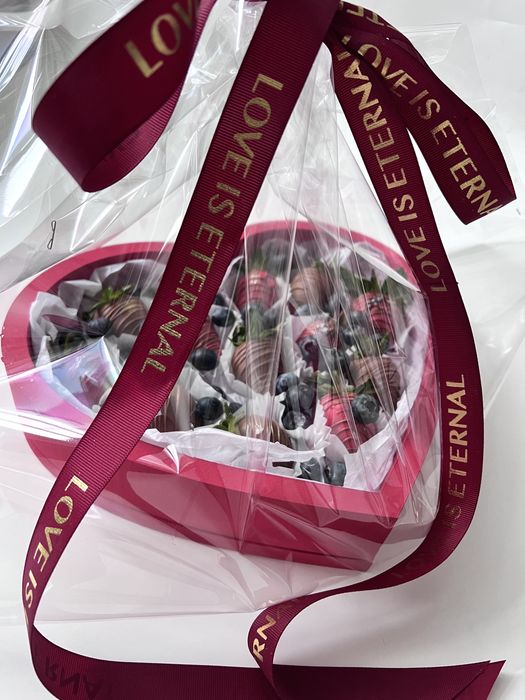 Макаронсы из миндальной муки