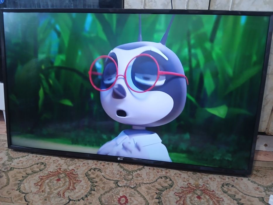 Продам смарт Телевизор