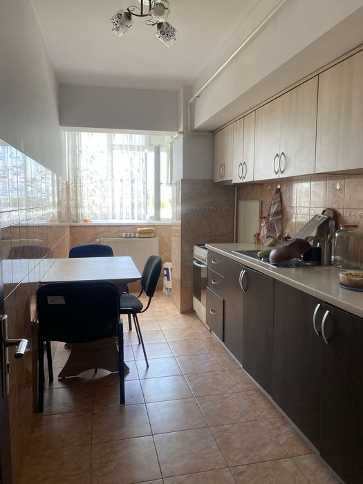 Caut colegă de apartament