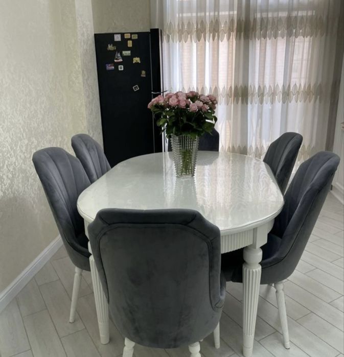 Стол со стульями 6 штук