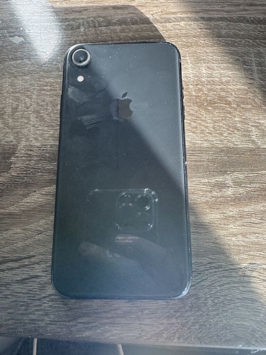 Айфон xr 64 gb батарея 74%