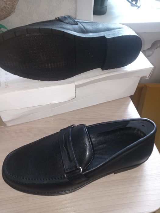 Туфли кожаные, новые 39 размер