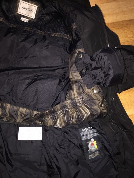 Vând geaca din puf Geox