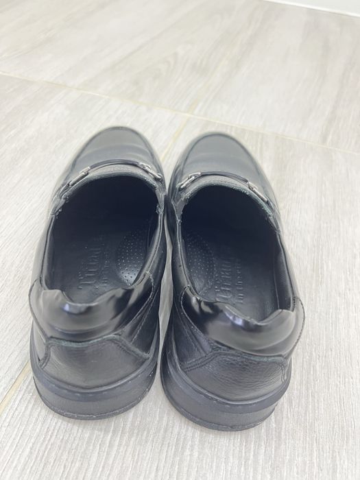 Кожанный обувь Tiflani