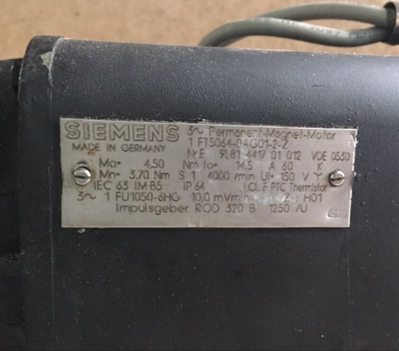 АС серво двигател SIEMENS и Fanuc