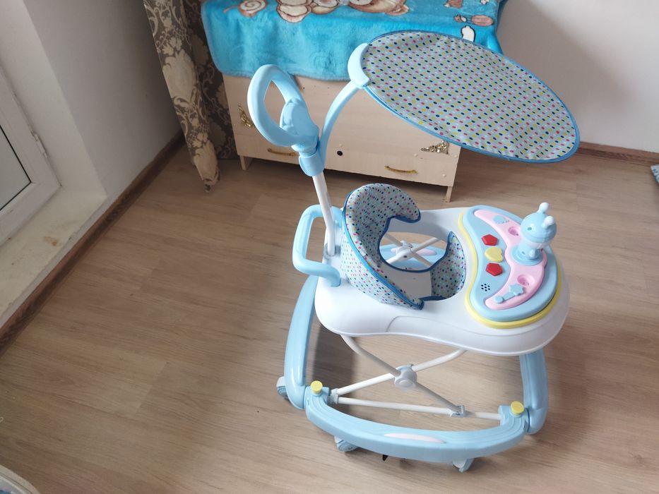 Продам ходунки детские