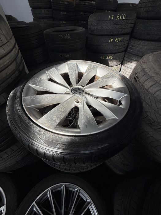 235/40/18 Anvelope  vara 4 buc