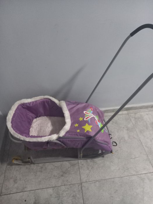 Продам санки в хорошем состоянии