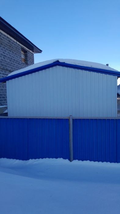 Продам будку...или домик обшитый.