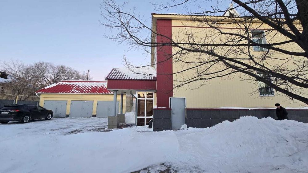 Отдельно стоящее здание.