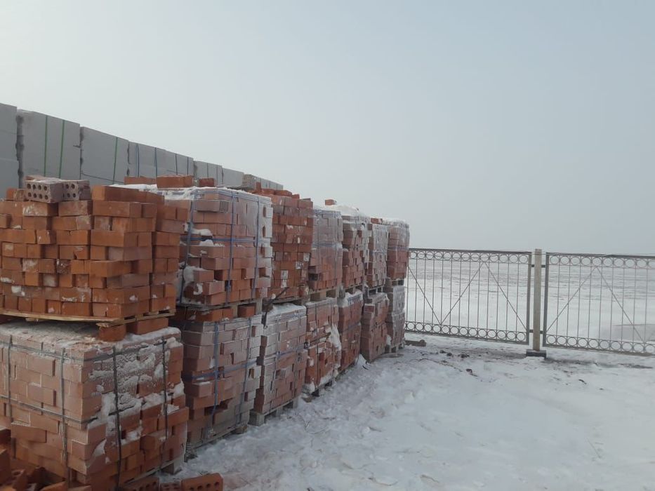 Данный строительный кирпич