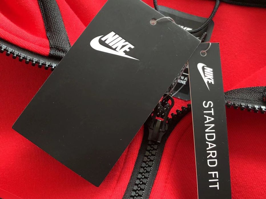 Nike Tech Fleece Rosu